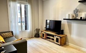 Cabernet Sauvignon Apartment. Surf Beach